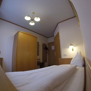 Einzelzimmer